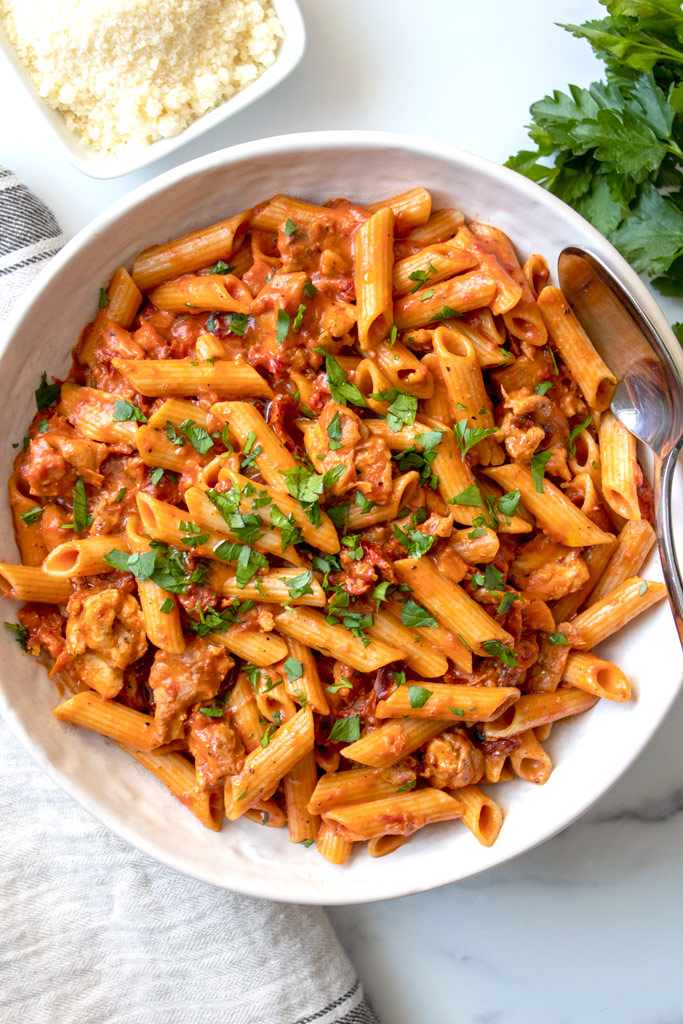 Date Night Creamy Sun-Dried Tomato Pasta with Chicken | Jen's Rooted ...